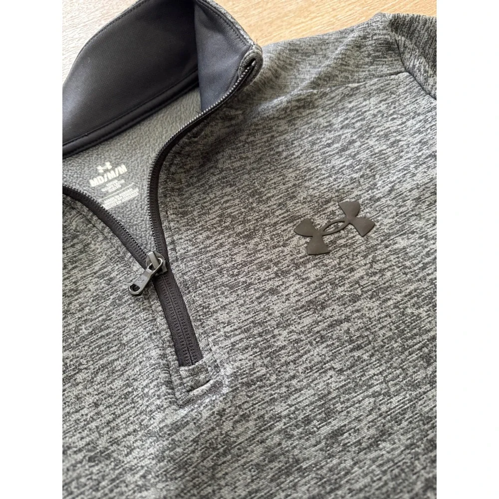 Under Armour Mens Armour Fleece 1/4 Zip Pullover Gray Heather 1373359-001 Size M - Picture 2 of 7